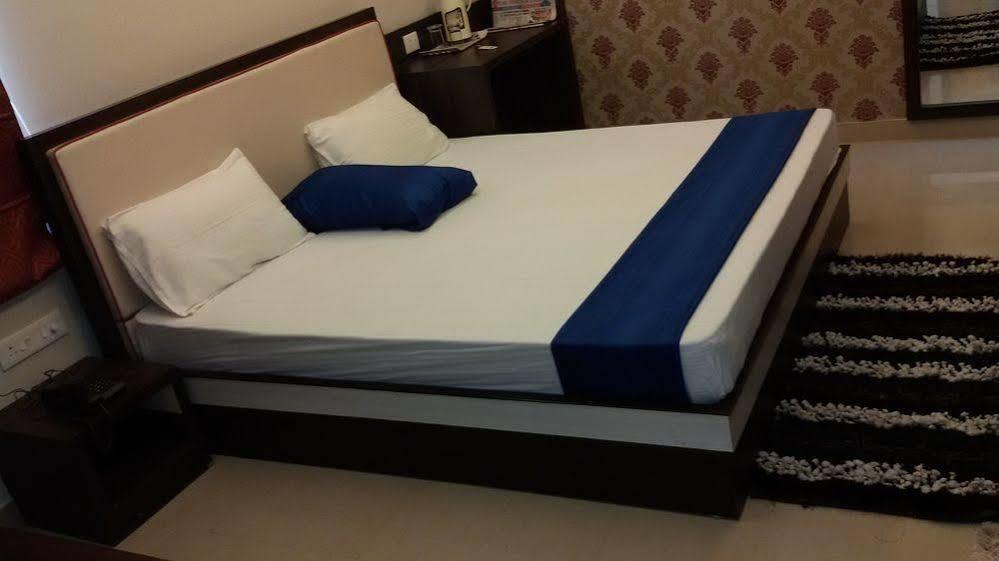 Hotel Janki International By Keymagics Varanasi Esterno foto