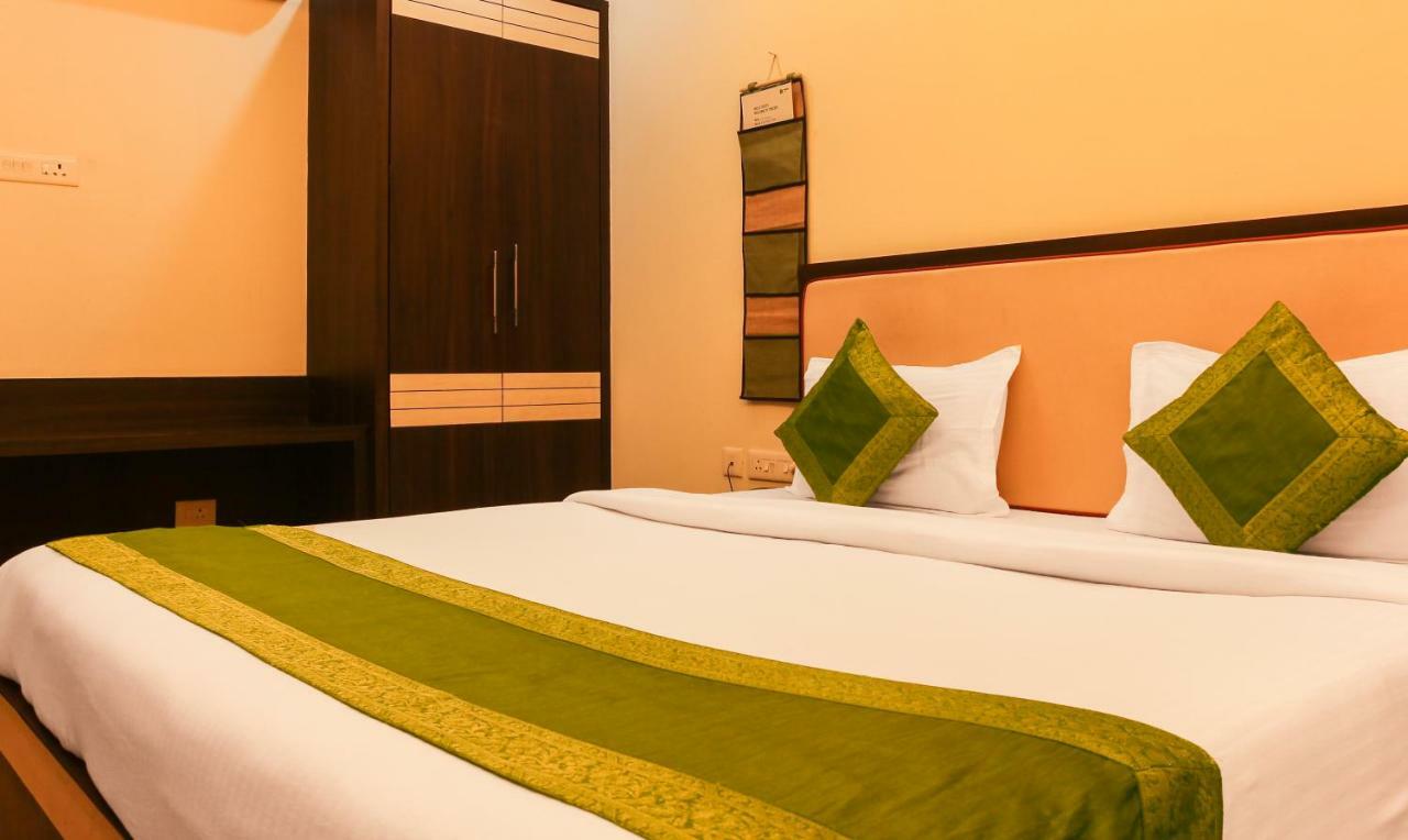 Hotel Janki International By Keymagics Varanasi Esterno foto
