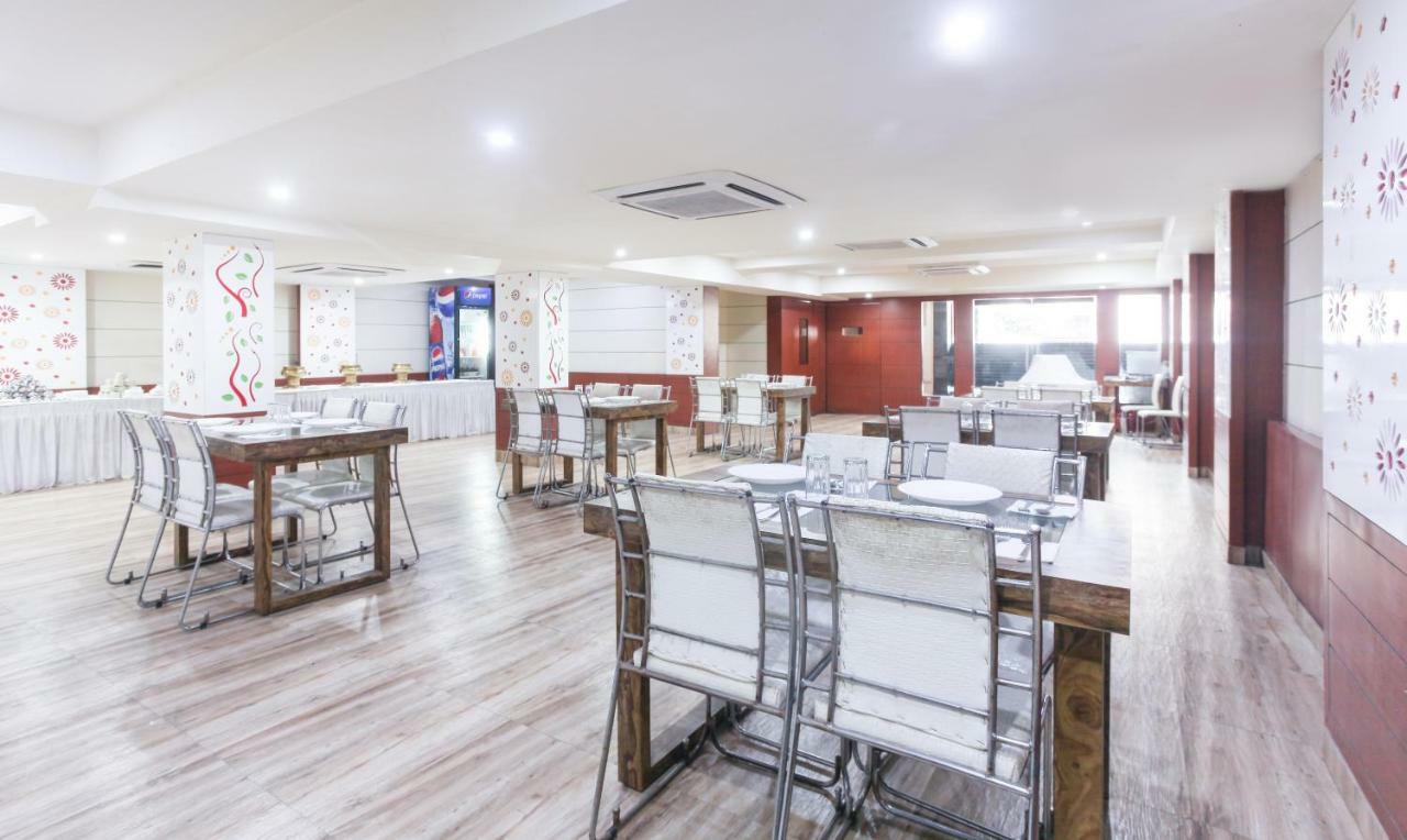 Hotel Janki International By Keymagics Varanasi Esterno foto