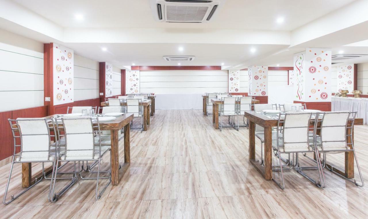 Hotel Janki International By Keymagics Varanasi Esterno foto